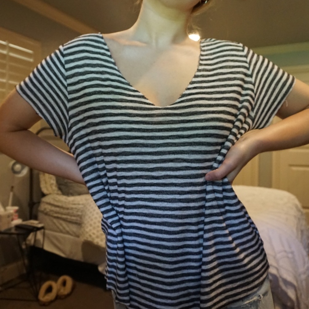 PROJECT SOCIAL T V-NECK